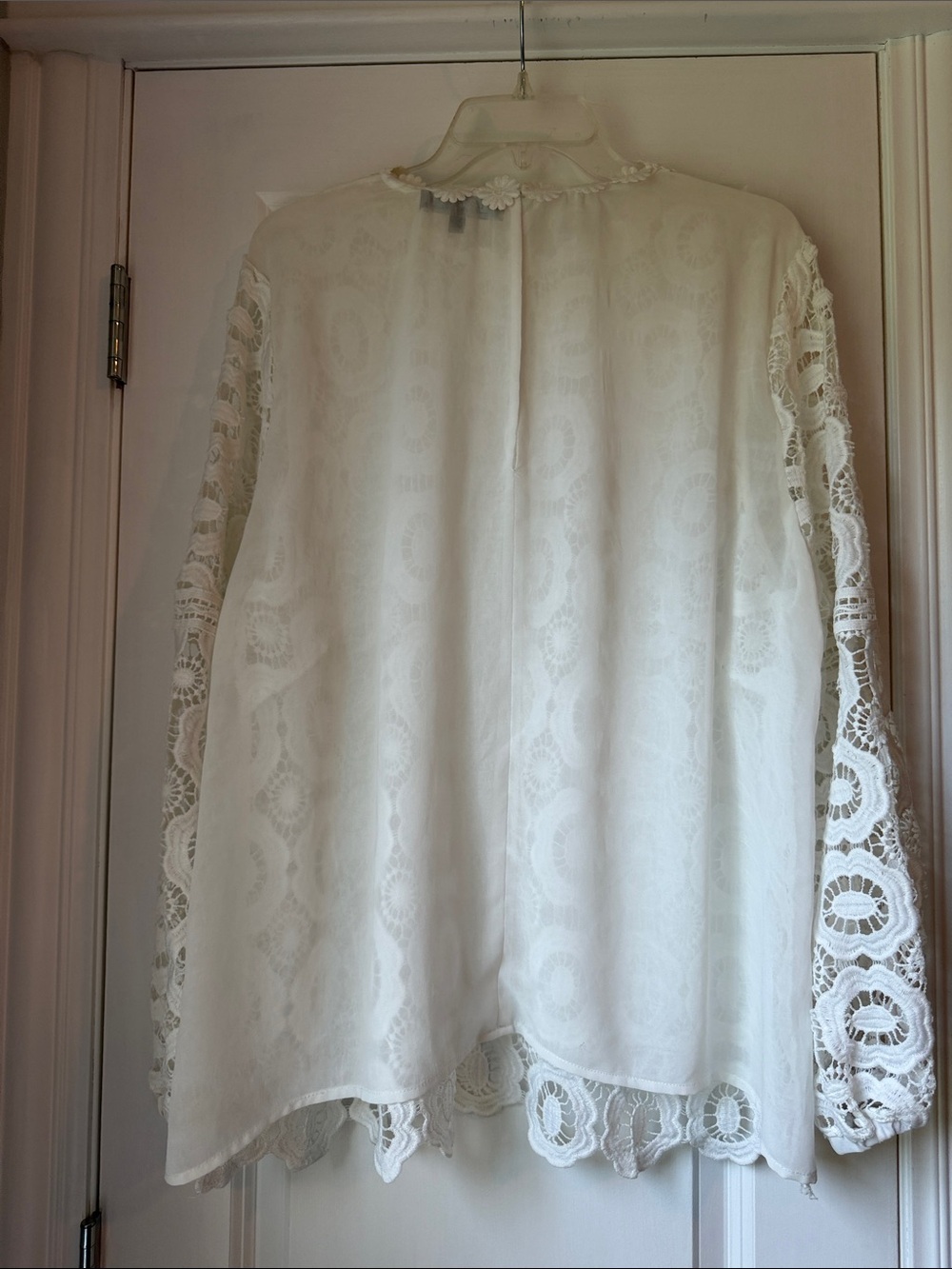 Eloquii Ivory Circular Lace Long Sleeve Top - Picture 2 of 3